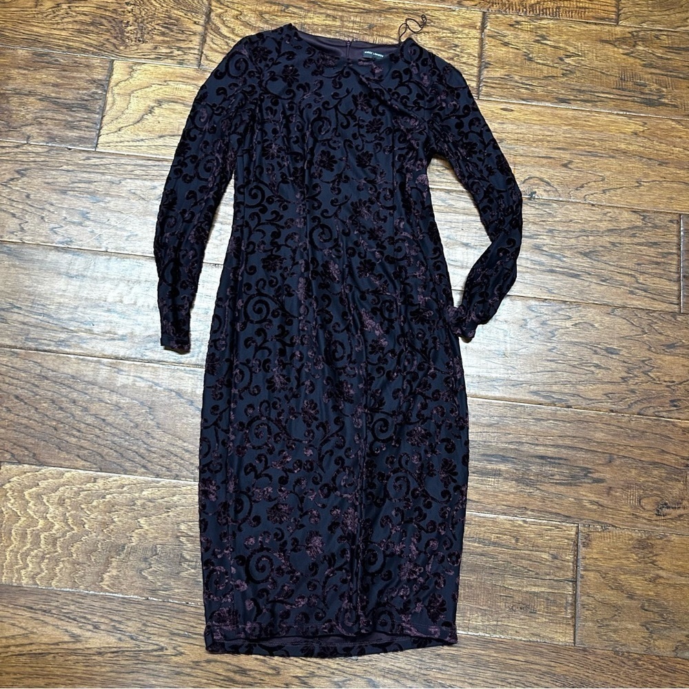 Maggy‎ London velvet burnout burgundy dress
